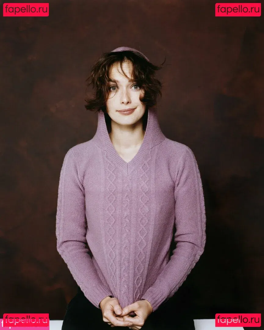 Lena Headey Onlyfans Photo Gallery 