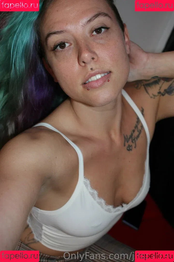 j3st3rcat Onlyfans Photo Gallery 