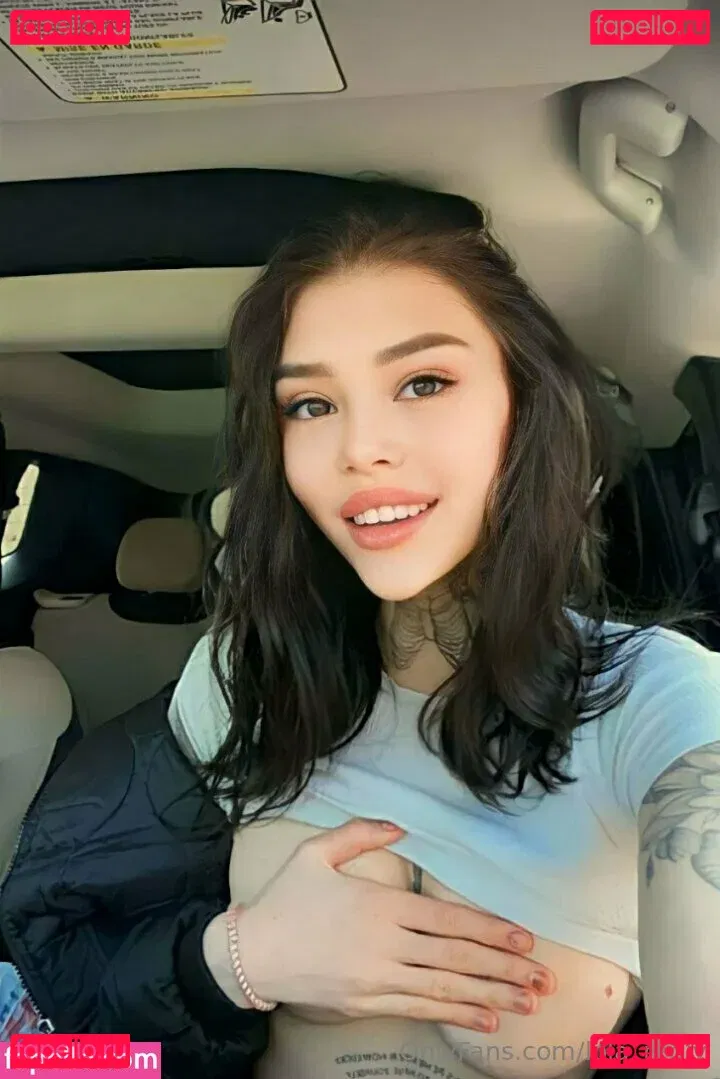 lola_redly Onlyfans Photo Gallery 