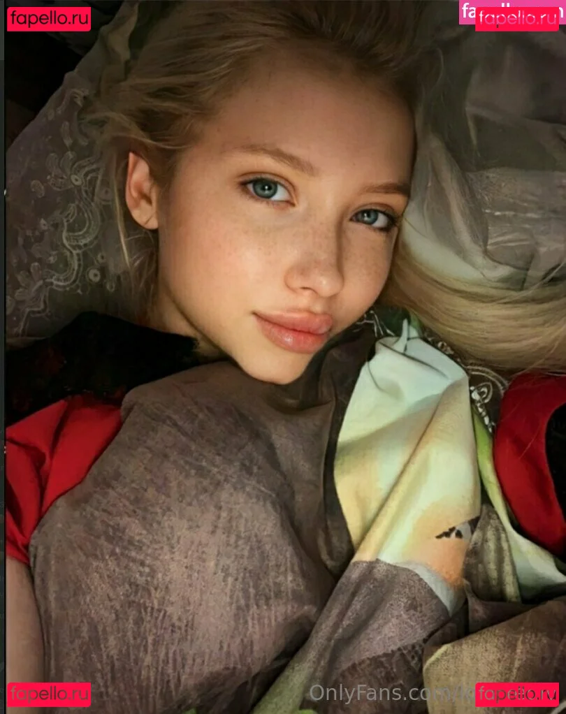 lola_redly Onlyfans Photo Gallery 