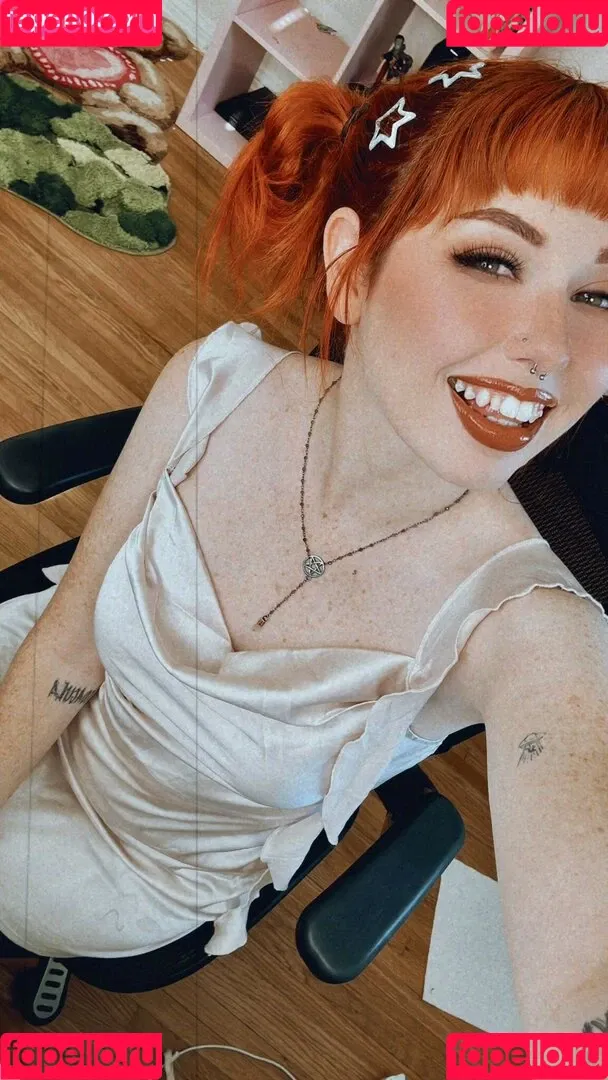 NotSaige Onlyfans Photo Gallery 