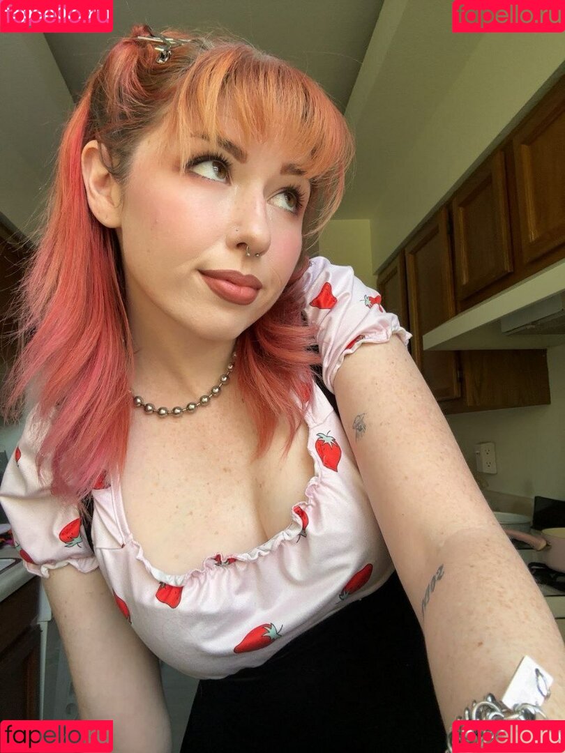 NotSaige Onlyfans Photo Gallery 