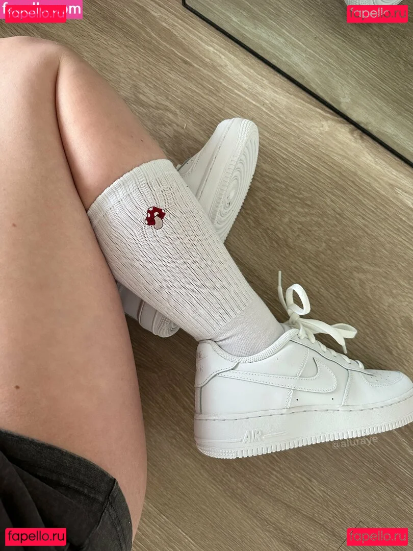 itsaluraye Onlyfans Photo Gallery 