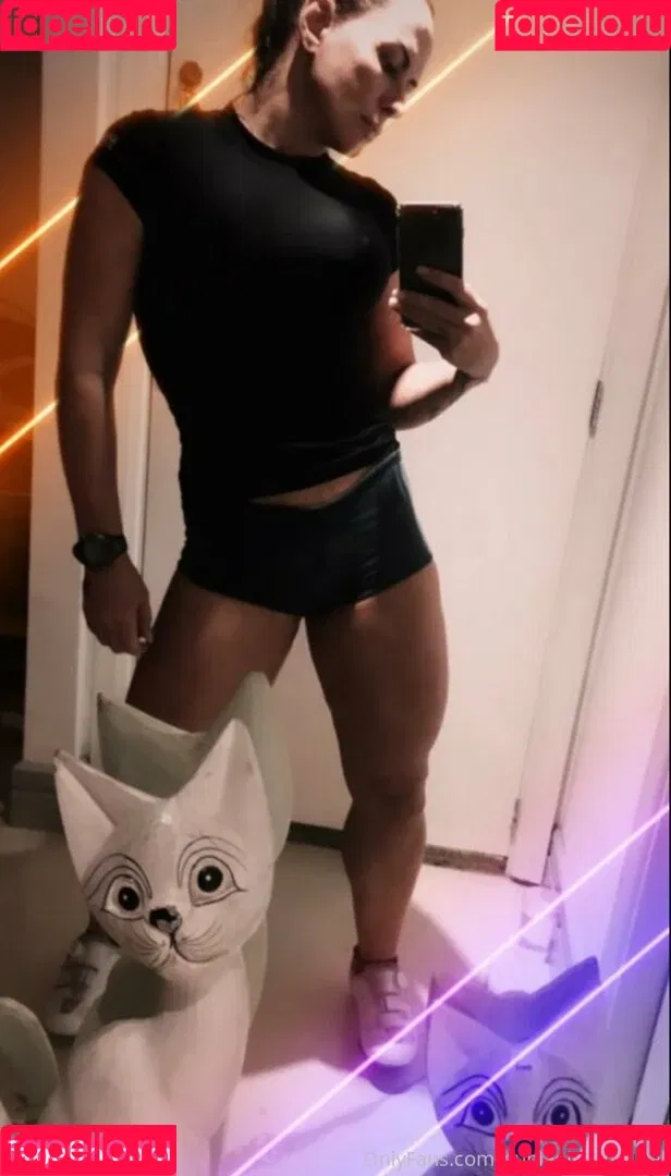 Nubia Oliver Onlyfans Photo Gallery 