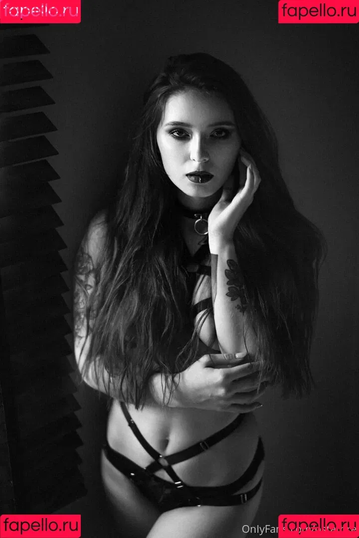 roskosh Onlyfans Photo Gallery 