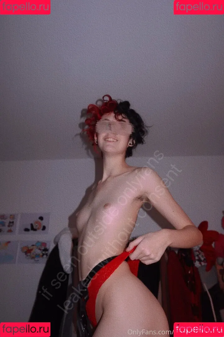 strawberryteeth Onlyfans Photo Gallery 