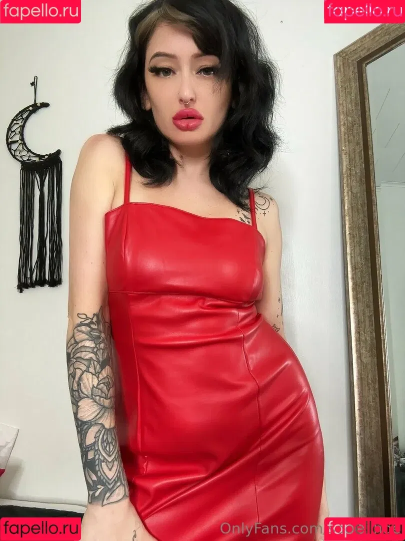 socio_hoe Onlyfans Photo Gallery 
