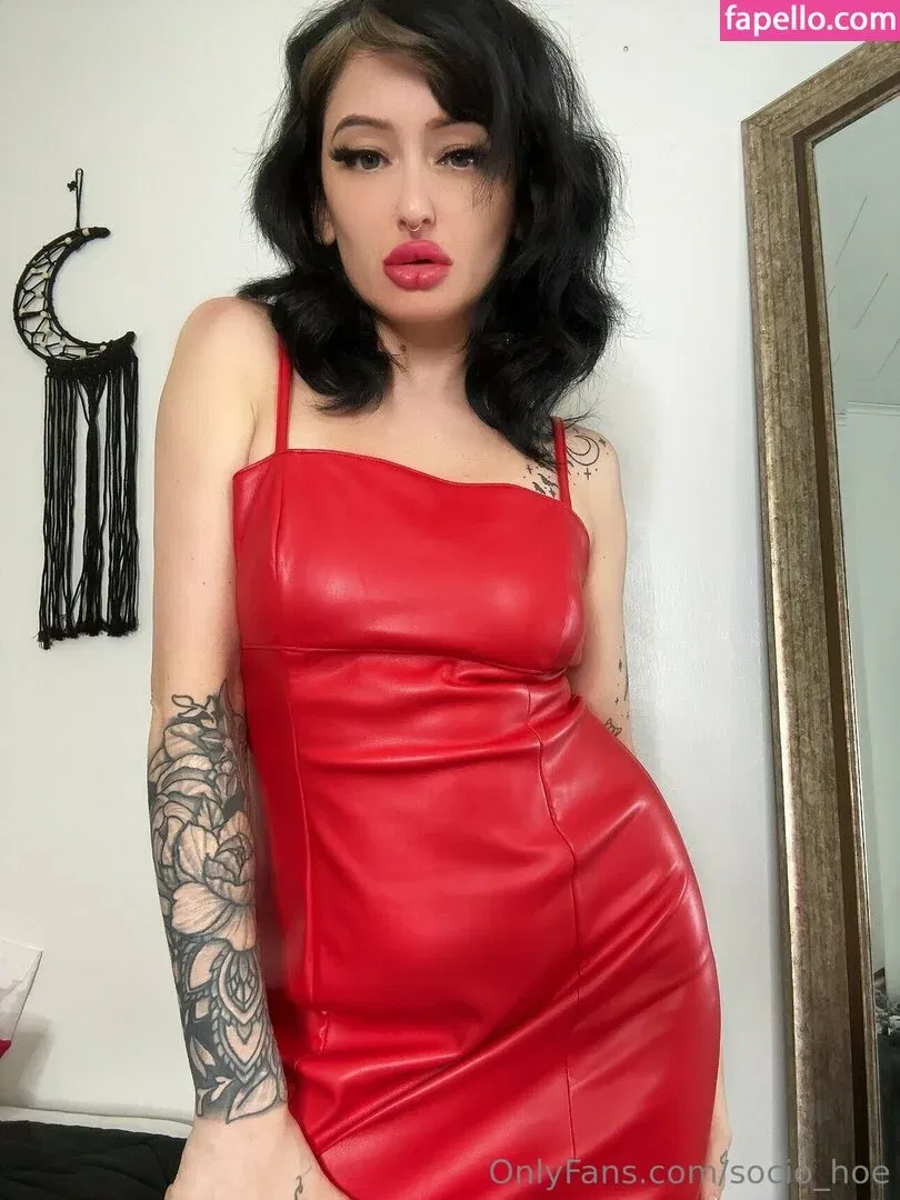 socio_hoe Onlyfans Photo Gallery 