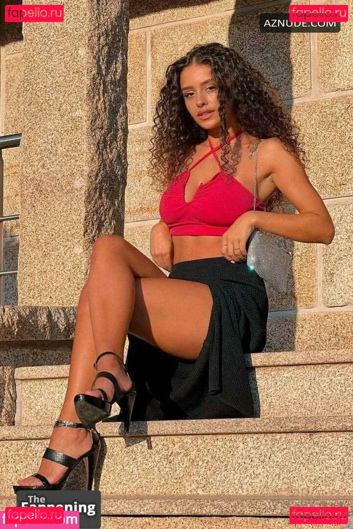 Débora Gomes Onlyfans Photo Gallery 