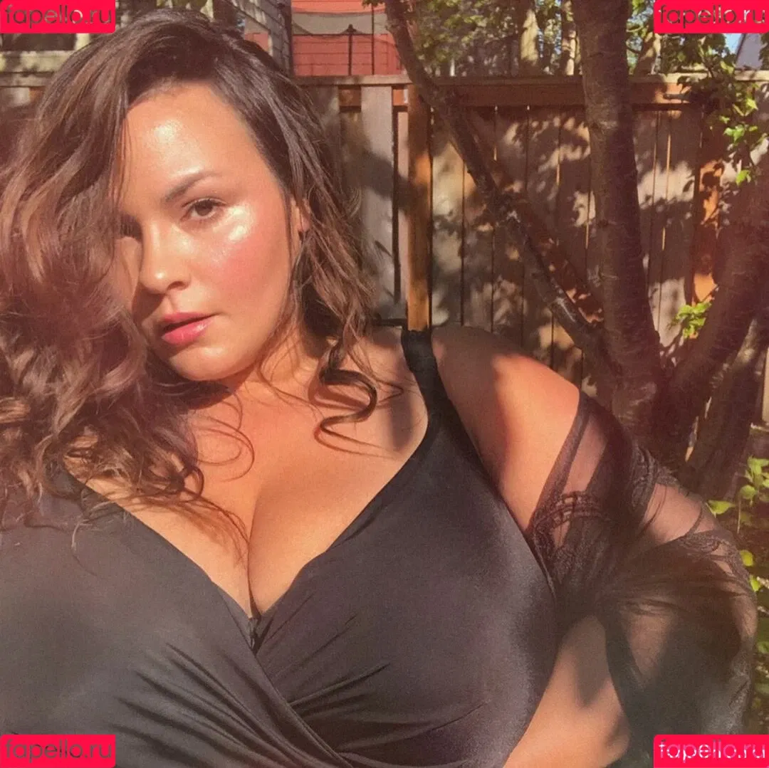 Nicole Denise Johansson Onlyfans Photo Gallery 