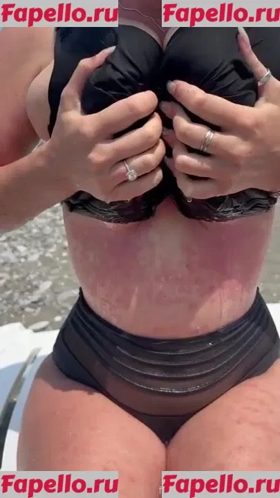 Eva Bogut Onlyfans Photo Gallery 