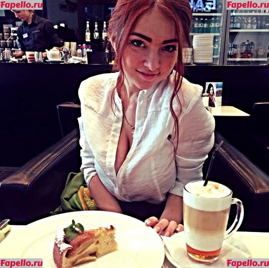 Eva Bogut Onlyfans Photo Gallery 