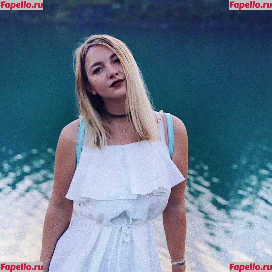 Eva Bogut Onlyfans Photo Gallery 