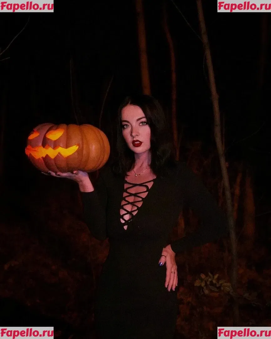 Eva Bogut Onlyfans Photo Gallery 