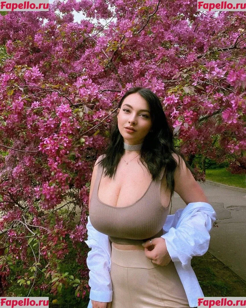 Eva Bogut Onlyfans Photo Gallery 