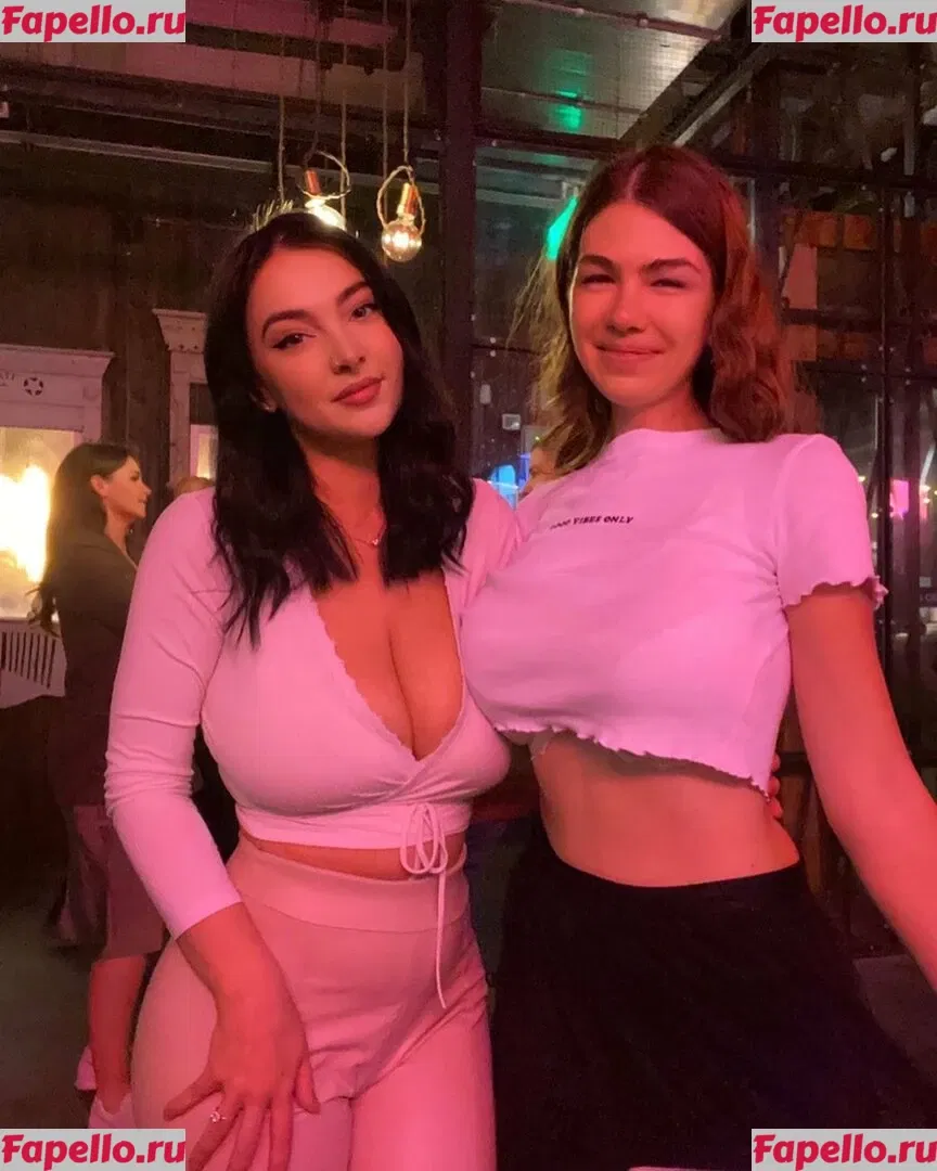 Eva Bogut Onlyfans Photo Gallery 