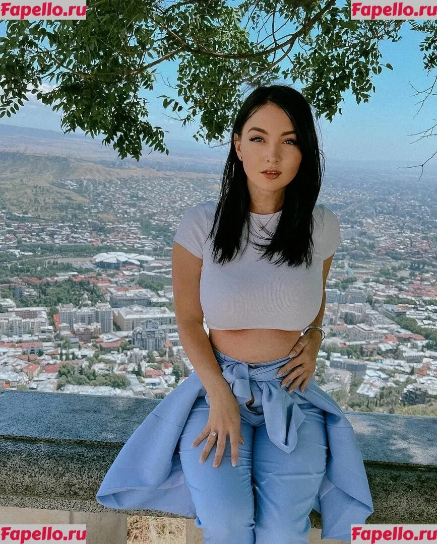 Eva Bogut Onlyfans Photo Gallery 