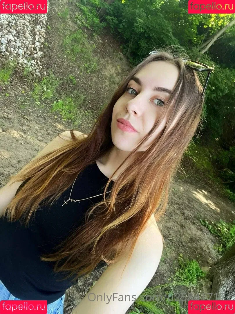 leeeeyyyla Onlyfans Photo Gallery 