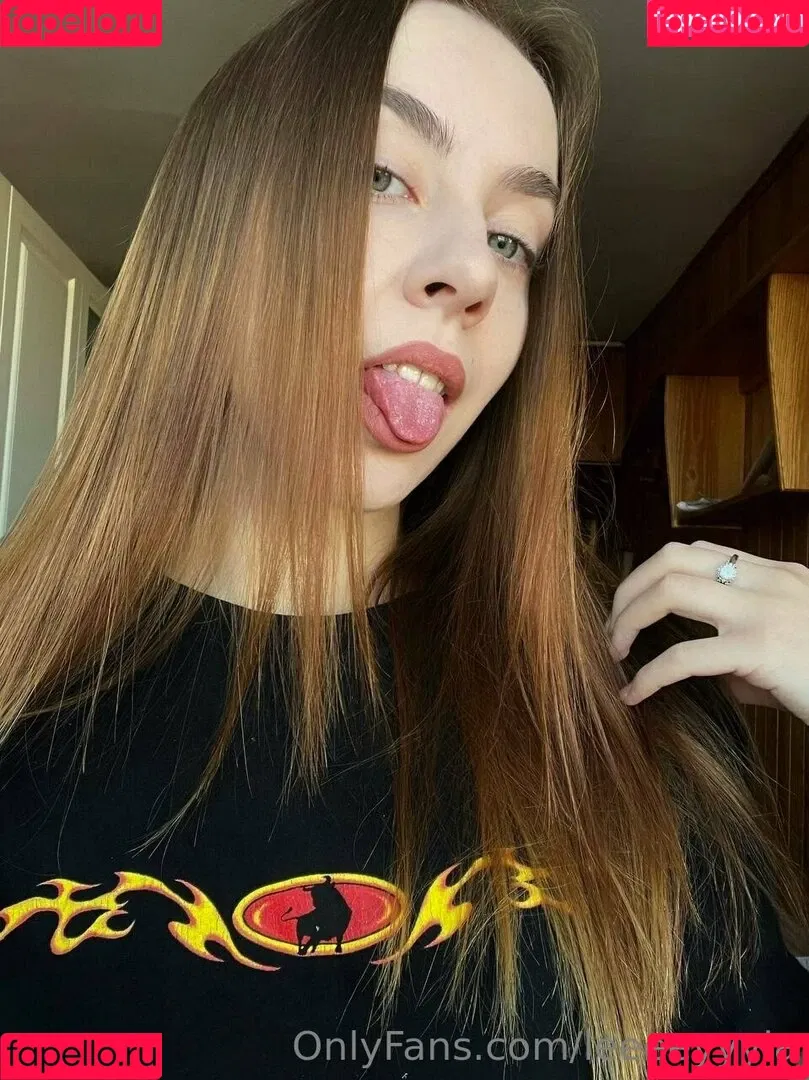leeeeyyyla Onlyfans Photo Gallery 