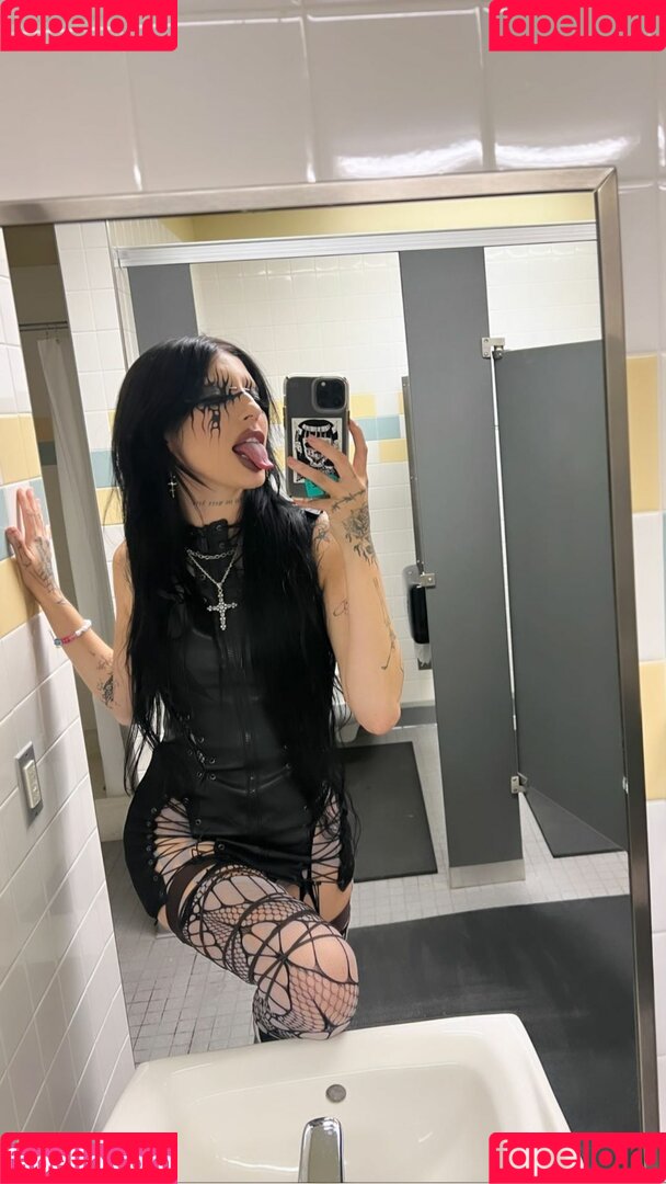 DeathbyRomy Onlyfans Photo Gallery 