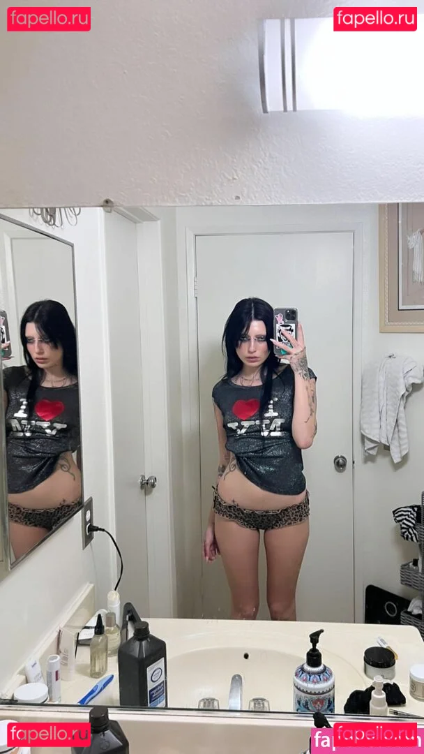 DeathbyRomy Onlyfans Photo Gallery 