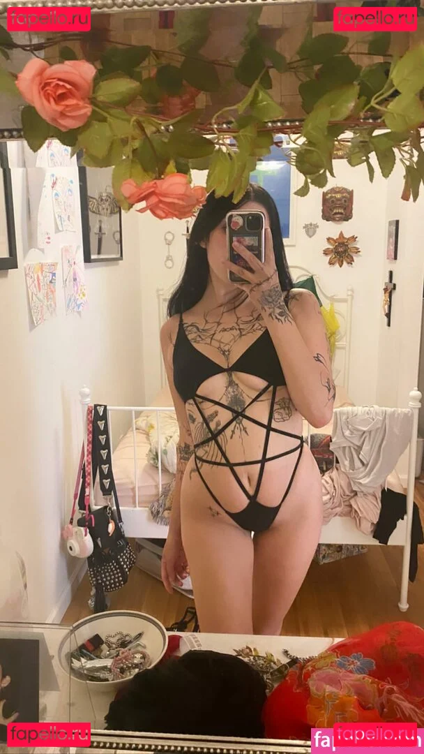 DeathbyRomy Onlyfans Photo Gallery 