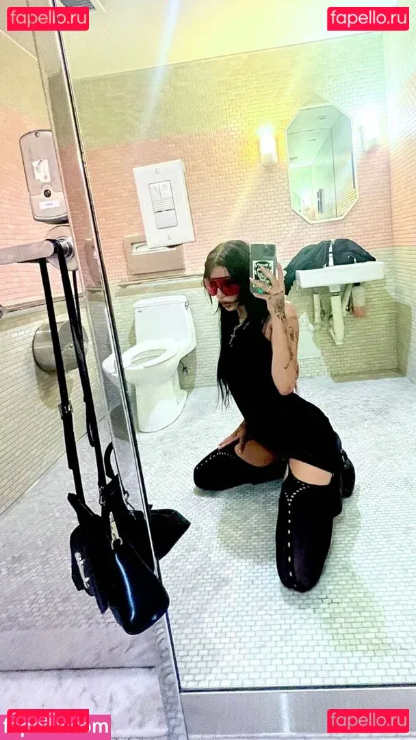 DeathbyRomy Onlyfans Photo Gallery 