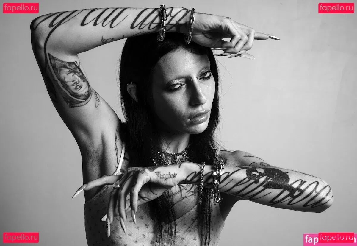 DeathbyRomy Onlyfans Photo Gallery 