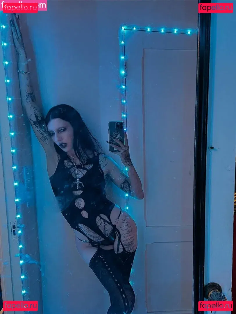 DeathbyRomy Onlyfans Photo Gallery 