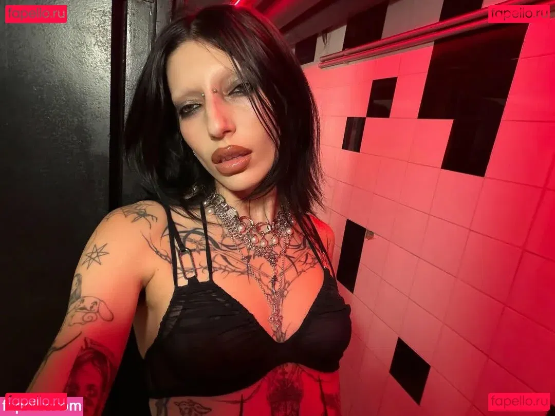 DeathbyRomy Onlyfans Photo Gallery 
