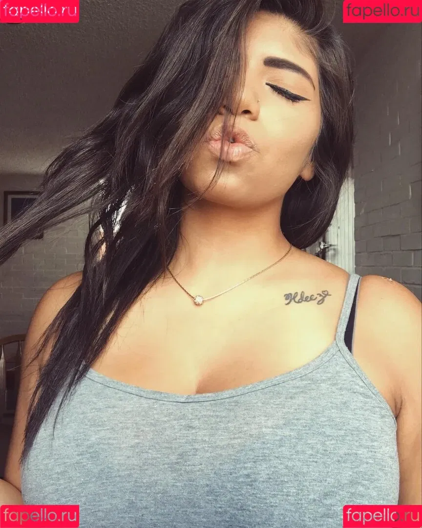 Kimberly Hdeez Onlyfans Photo Gallery 