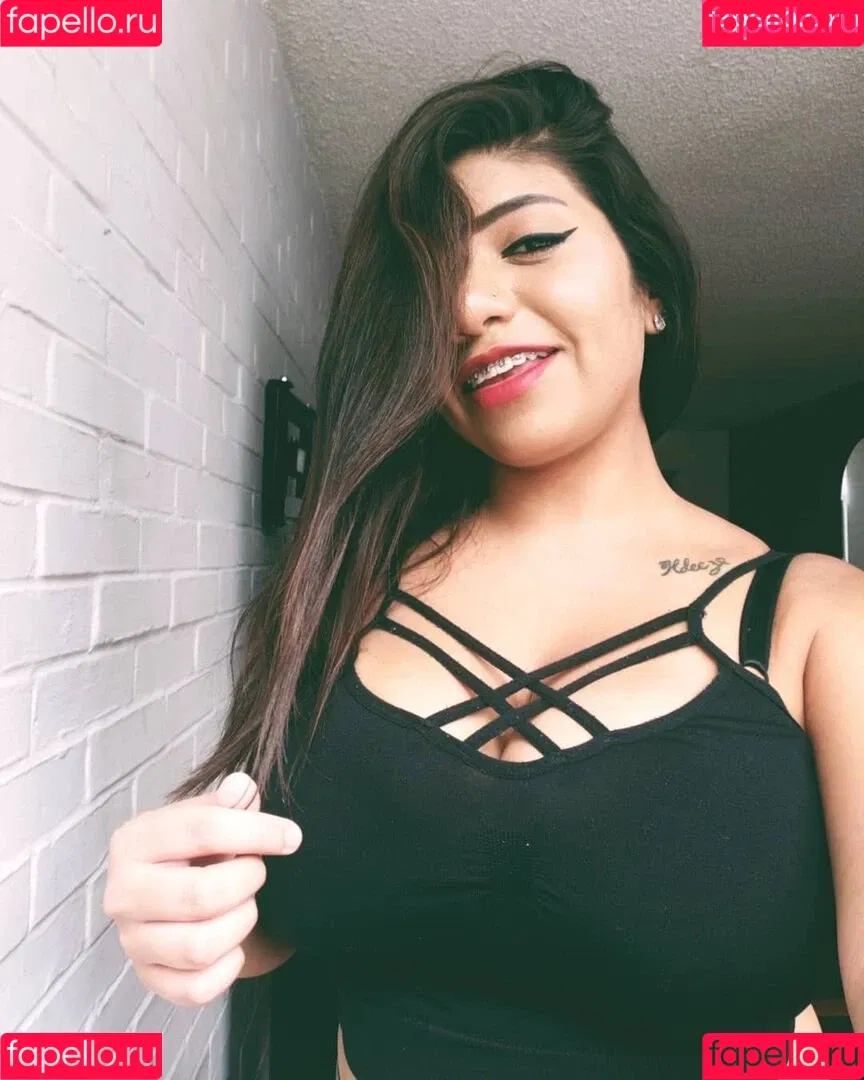 Kimberly Hdeez Onlyfans Photo Gallery 