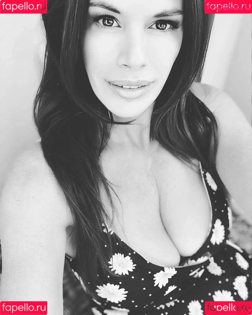 OnlyJans2023 Onlyfans Photo Gallery 