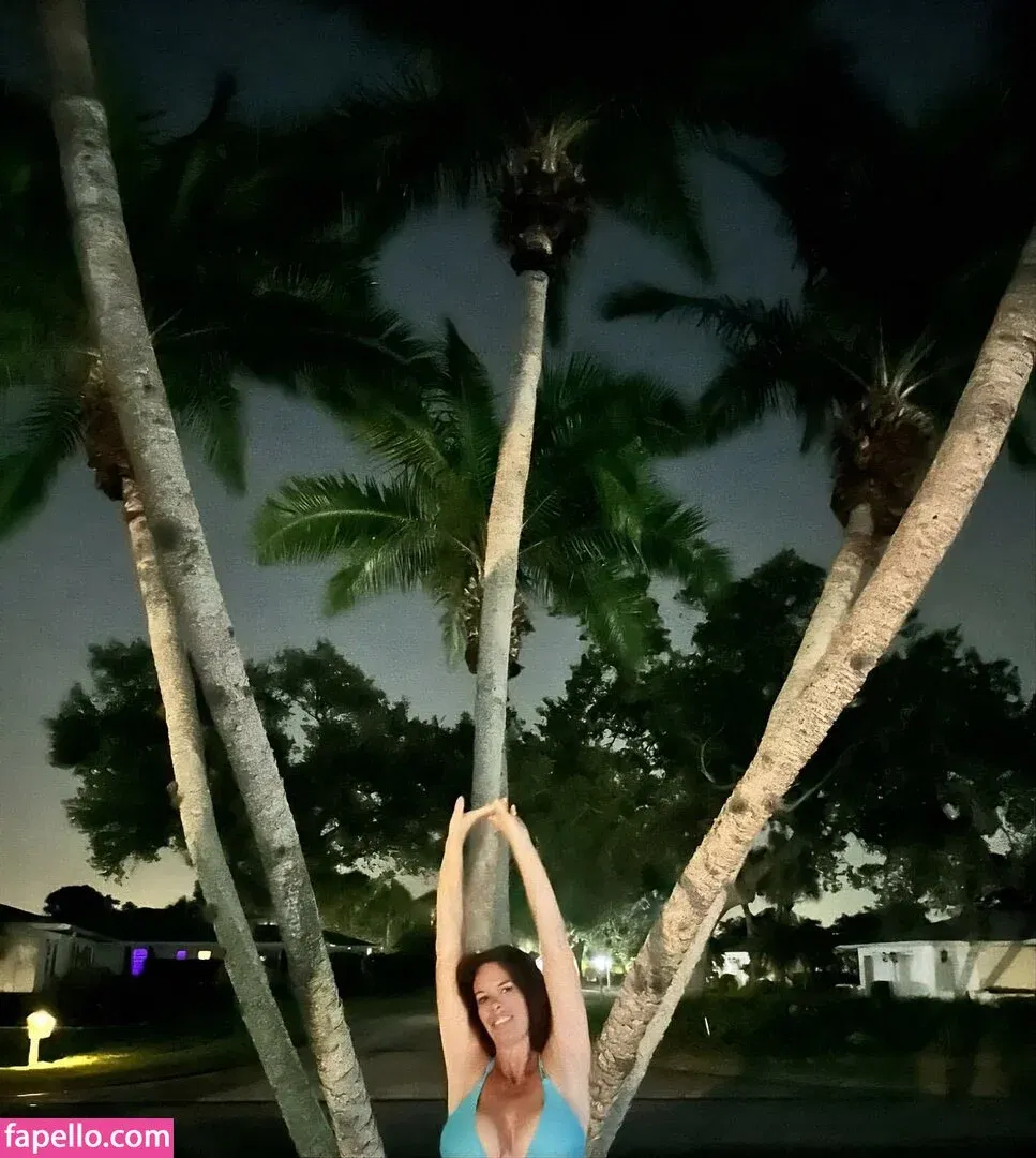 OnlyJans2023 Onlyfans Photo Gallery 