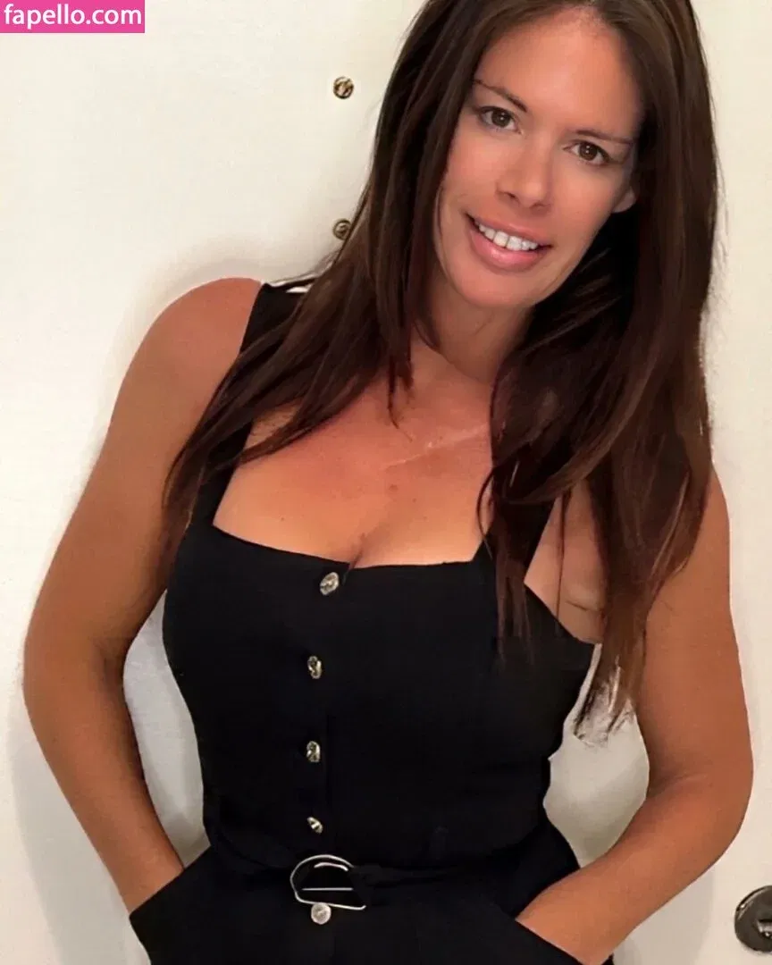 OnlyJans2023 Onlyfans Photo Gallery 