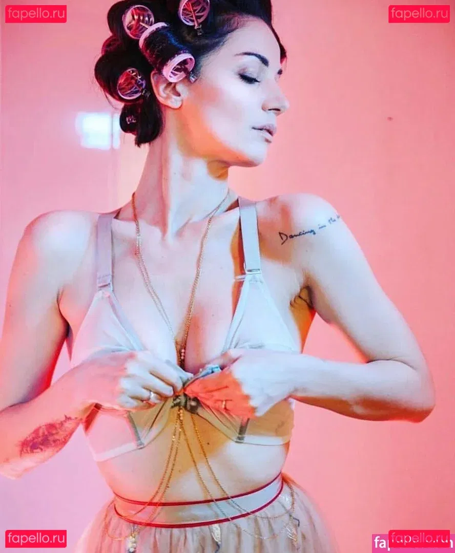 Andrea Delogu Onlyfans Photo Gallery 