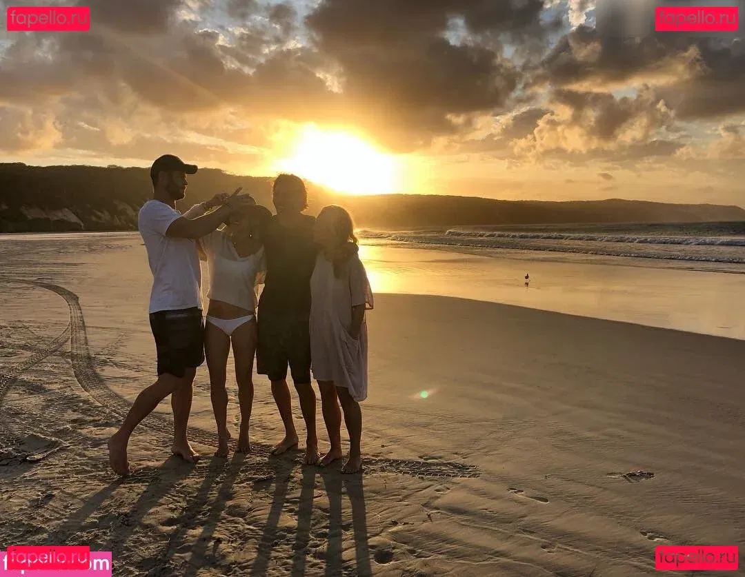 Elsa Pataky Onlyfans Photo Gallery 