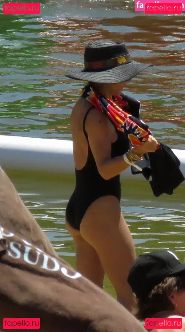 Elsa Pataky Onlyfans Photo Gallery 