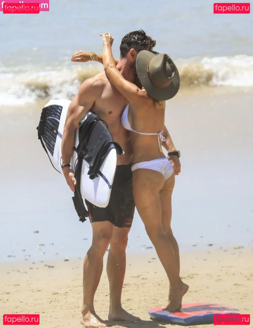 Elsa Pataky Onlyfans Photo Gallery 