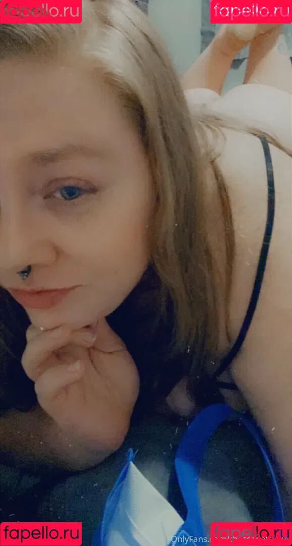 thescarlettfawx Onlyfans Photo Gallery 