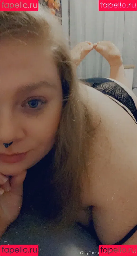 thescarlettfawx Onlyfans Photo Gallery 