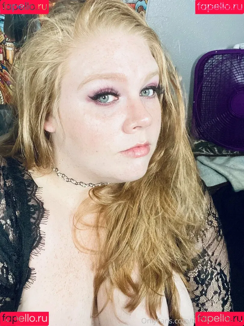thescarlettfawx Onlyfans Photo Gallery 