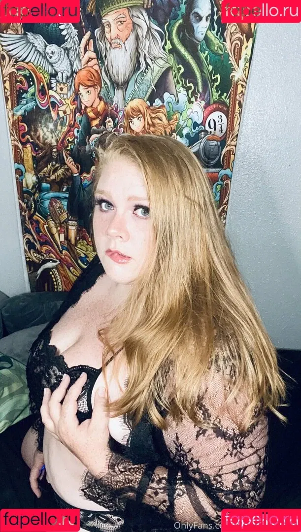 thescarlettfawx Onlyfans Photo Gallery 