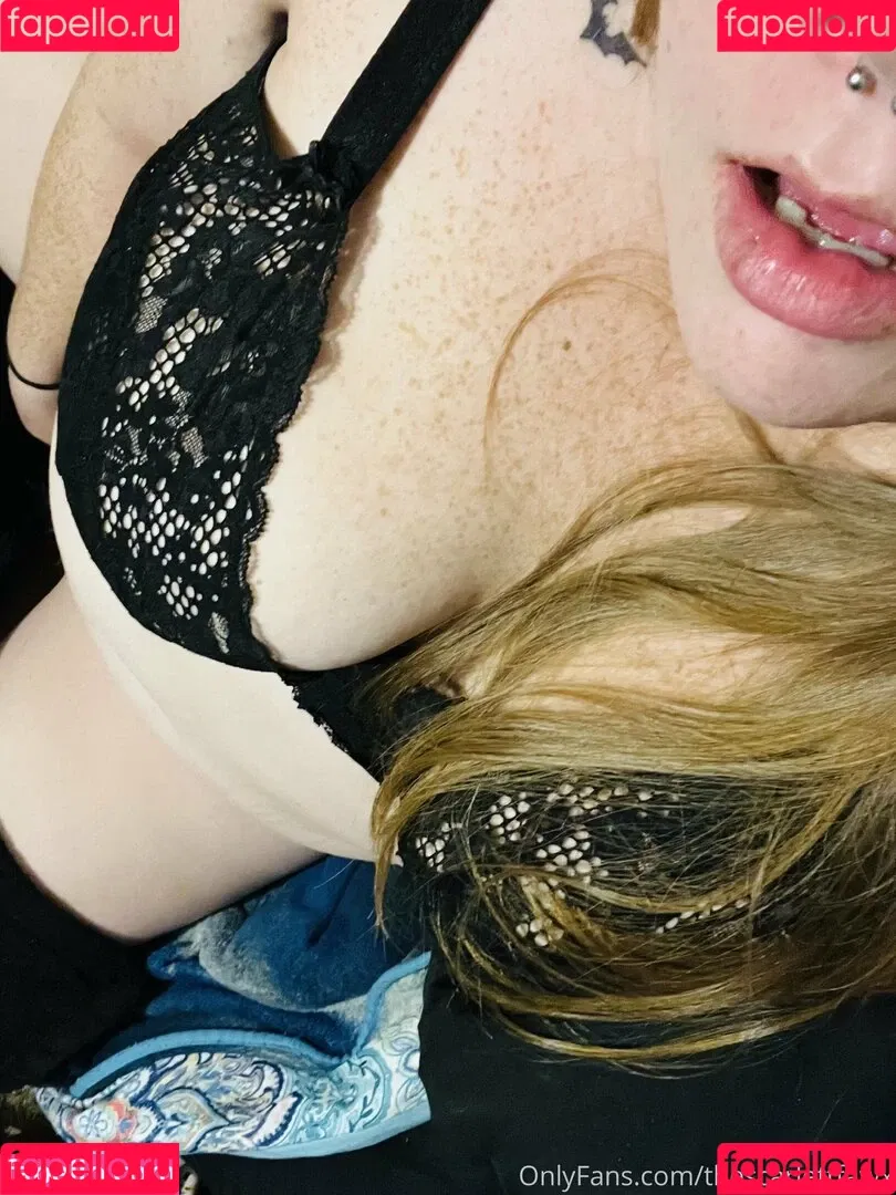 thescarlettfawx Onlyfans Photo Gallery 
