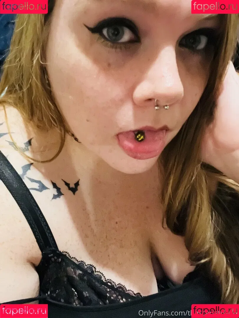 thescarlettfawx Onlyfans Photo Gallery 