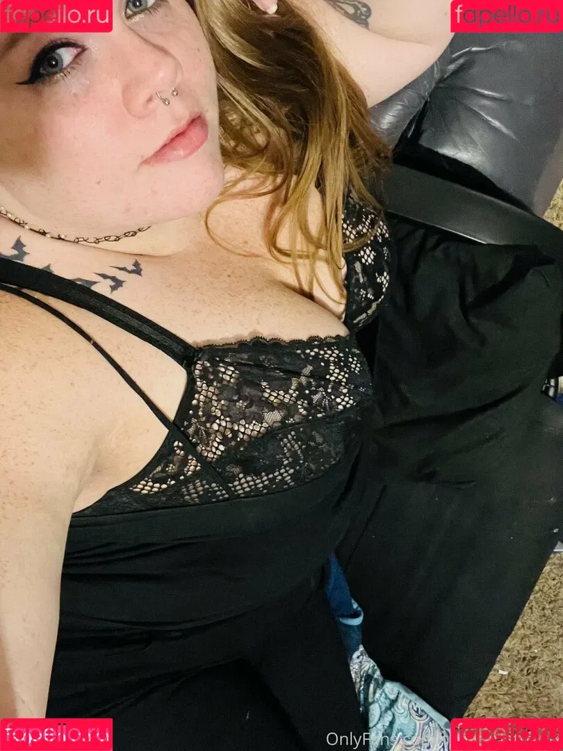 thescarlettfawx Onlyfans Photo Gallery 