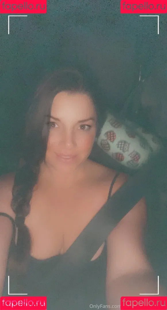 Trauma Mama ASMR Onlyfans Photo Gallery 