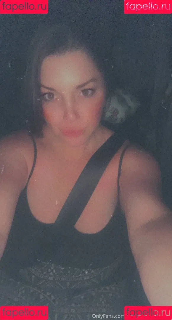 Trauma Mama ASMR Onlyfans Photo Gallery 