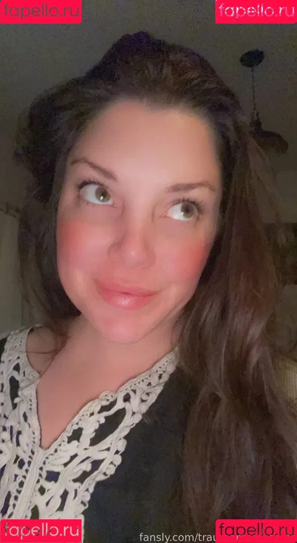 Trauma Mama ASMR Onlyfans Photo Gallery 