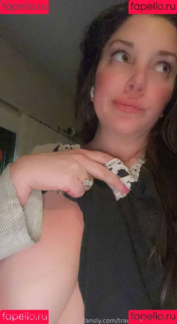 Trauma Mama ASMR Onlyfans Photo Gallery 